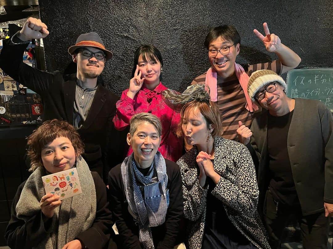 タテタカコのインスタグラム：「のひさん、貴重な滞在じかんにいらしてくださってありがとうございました！🙇‍♂️  ステージの上でも、 ステージをおりても、 よしこさんがキュートすぎでした！✨」