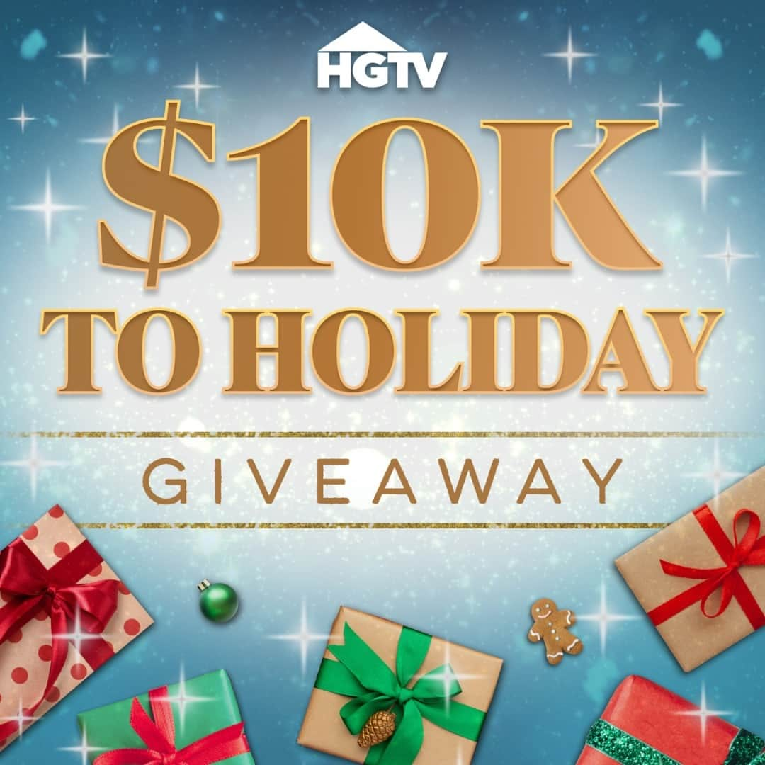 HGTVのインスタグラム：「✨ Deck the halls AND your wallet this holiday season when you enter for a chance to win $10,000 in our $10K to Holiday Giveaway. 🎁 But hurry! The sweepstakes ends 12/4. 💰 Submit your 2X daily entries at the link in our bio.  No purchase necessary. Ends 12/4. See hg.tv/10kHoliday for rules.」