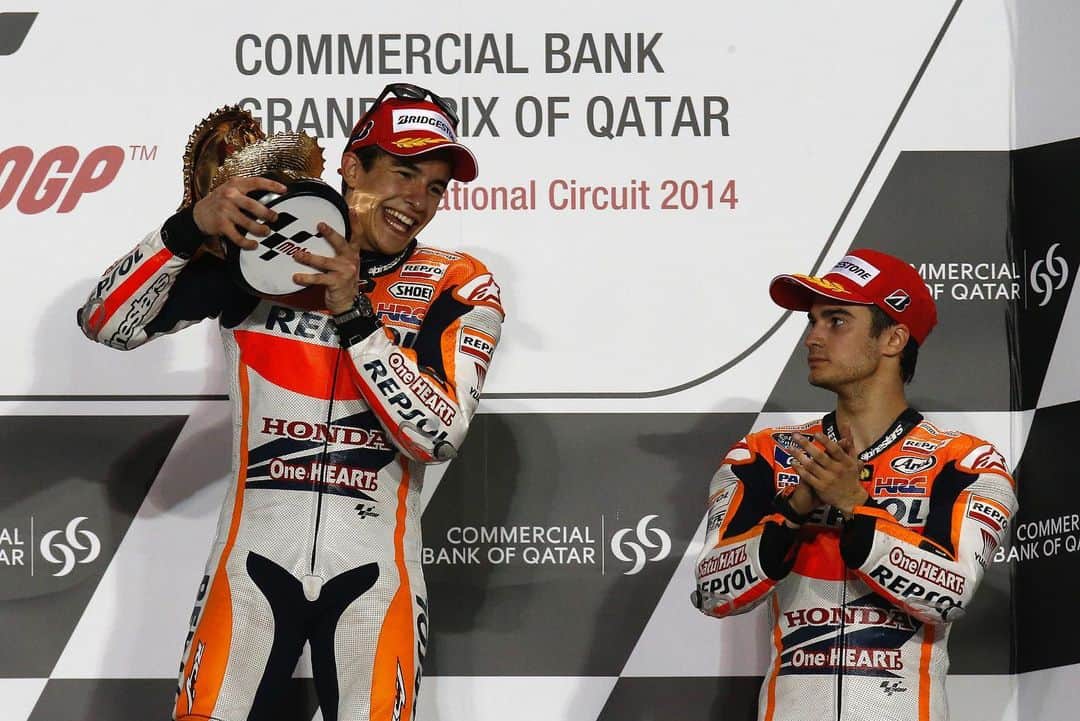 レプソル・ホンダのインスタグラム：「Win 07🏆  The first of a run of victories   that would go unmatched for a decade and counting. @marcmarquez93 converted his rookie MotoGP crown into an opening win of the year at the #QatarGP 🇶🇦  #LookingBackOnMM93🐜」