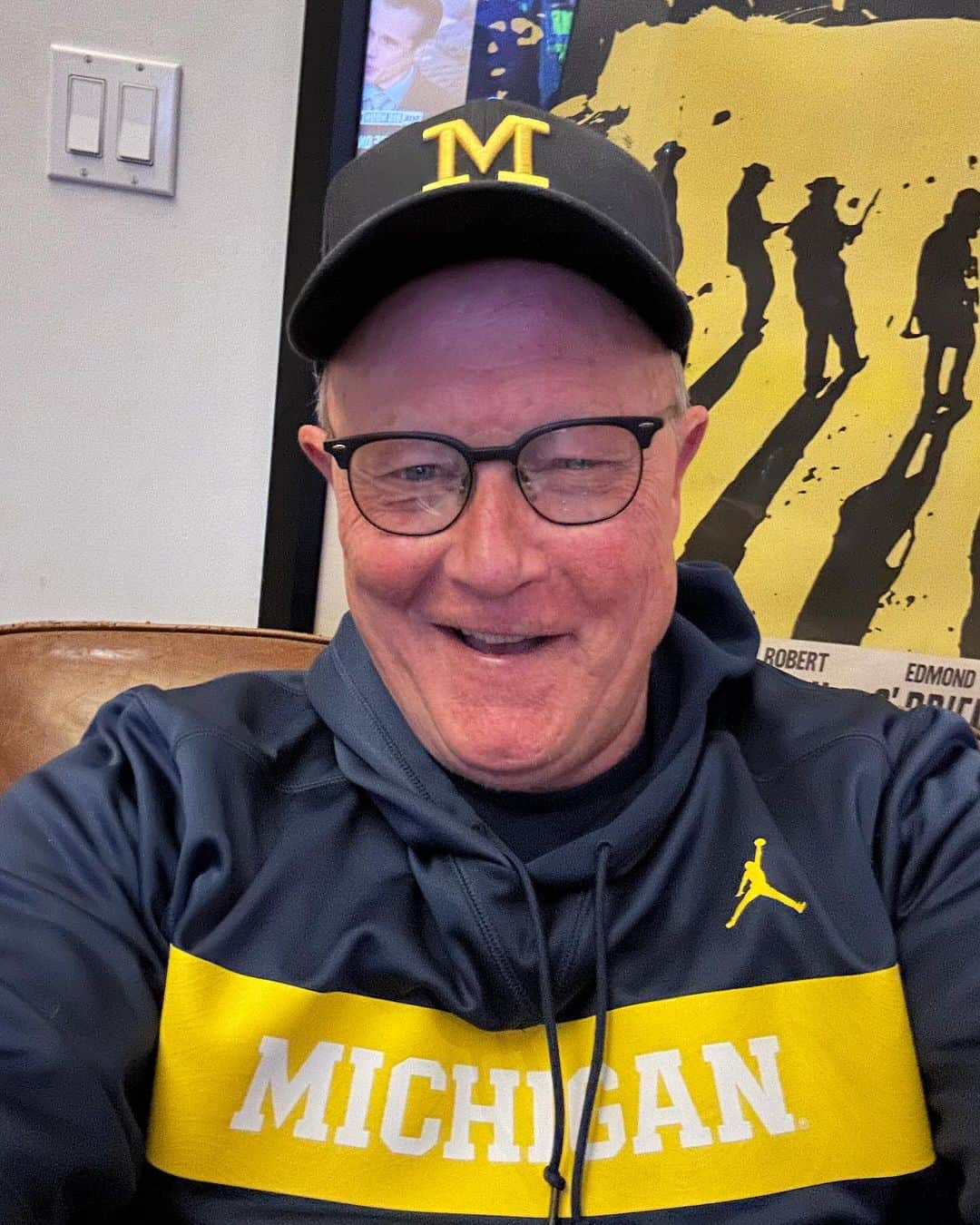 ロバート・パトリックさんのインスタグラム写真 - (ロバート・パトリックInstagram)「Way to go @umichfootball !!! #goblue #hailtothevictors」11月26日 5時39分 - ripfighter