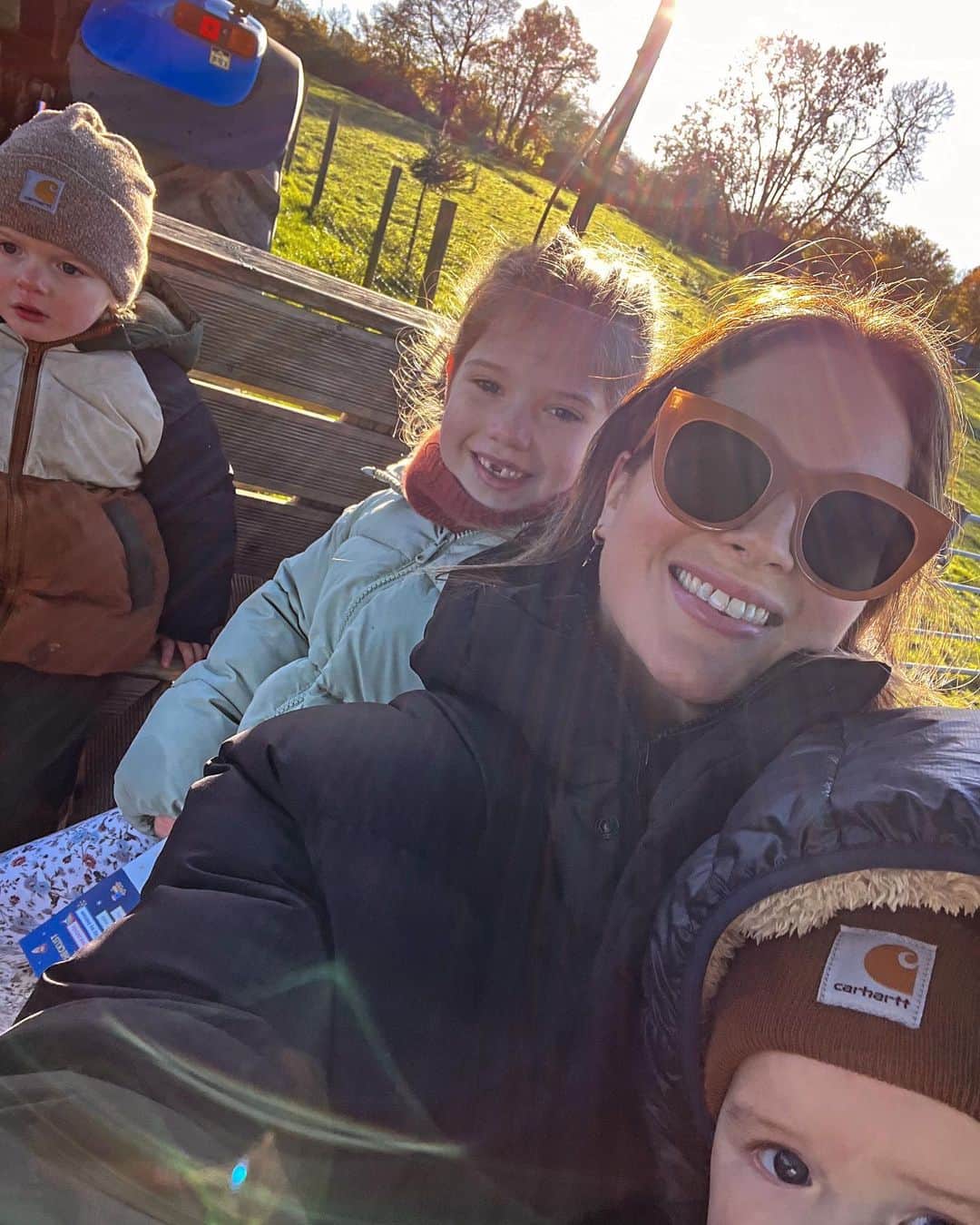 アレクサンドラ・フェルステッドのインスタグラム：「It was me and my crew 🚜」