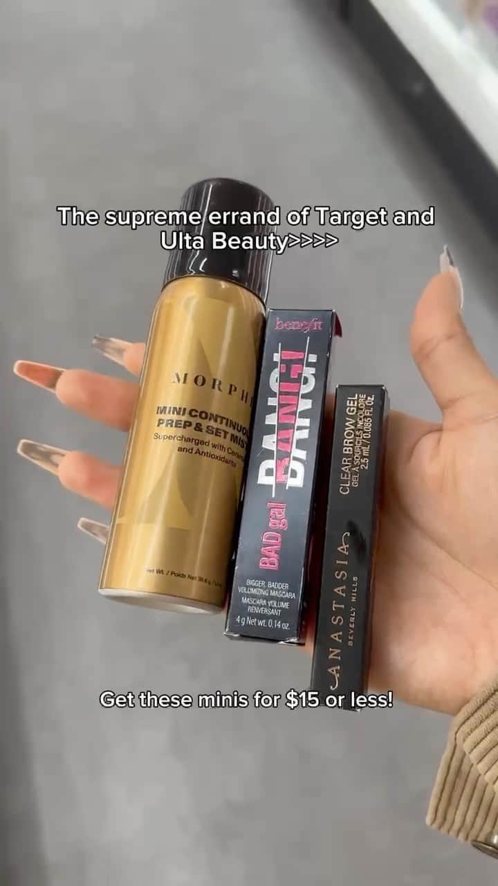 Target Styleのインスタグラム：「It was actually santa who decided to put an @UltaBeauty INSIDE of a Target 🤌 Link in bio for *exclusive* #UlltaBeautyatTarget gift sets and holiday calendars! 🎄💄 @lexdelvalle」