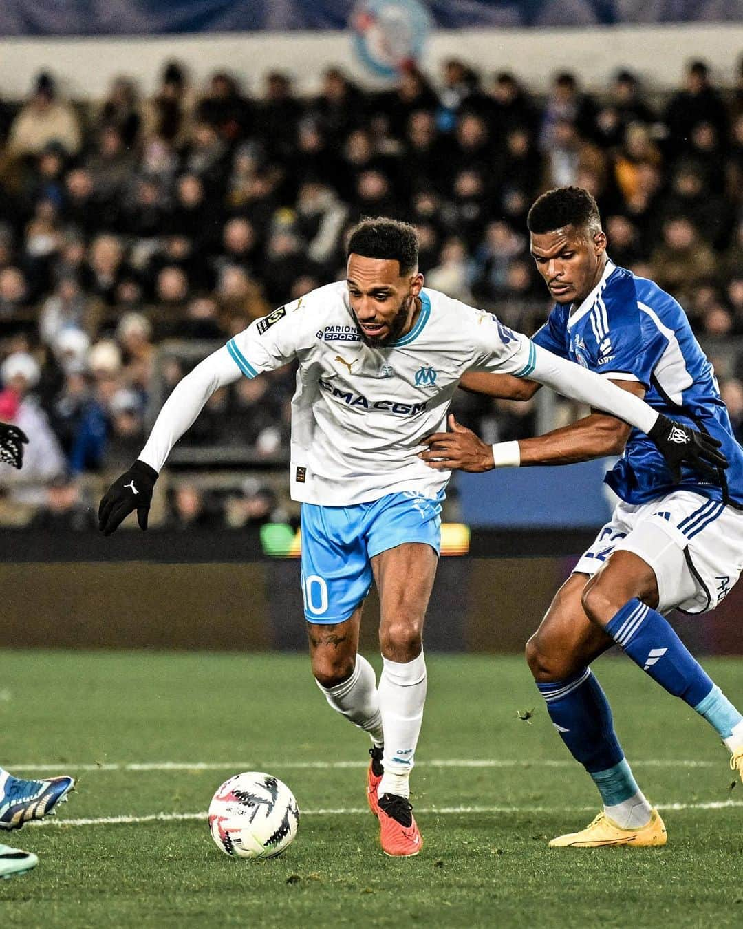 リーグ・アンさんのインスタグラム写真 - (リーグ・アンInstagram)「🤝 Strasbourg and Marseille share points tonight ⚔️ !   #Ligue1UberEats #RCSA #OM」11月26日 7時18分 - ligue1ubereats