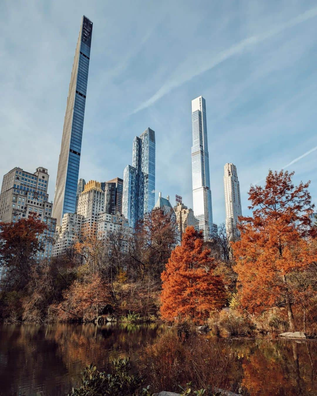 Guido Gutiérrez Ruizさんのインスタグラム写真 - (Guido Gutiérrez RuizInstagram)「Windows of New York • Ventanas de Nueva York #Guigurui」11月26日 8時54分 - guigurui