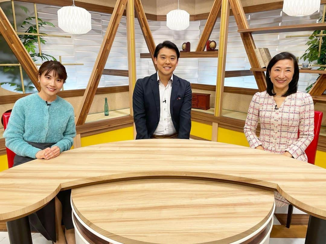 東條麻依子のインスタグラム：「今日昼12時〜は岡山高島屋！ . 店内放送は専属のアナウンスではなく、それぞれの売り場の従業員がしているんだそう！😳 . 岡山県内の地域のものを集めた 物産展では、出展するお店にも 大きなメリットが👀 . デパート冬の時代と言われる中、 岡山高島屋が目指す デパート像とは？🛍 . #プライドせとうち経済のチカラ#岡山高島屋#デパート#冬の時代#どう乗り切る」