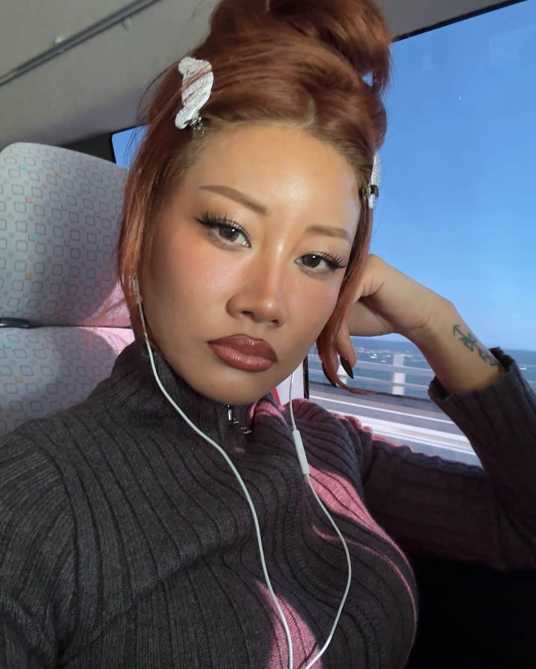 YOONさんのインスタグラム写真 - (YOONInstagram)「Off to Portland #NIKE CAMPUS 📝🫡☑️ Due to massive request we'll be adding more tickets to 𝙉𝙄𝙏𝙀 𝙎𝙋𝙊𝙍𝙏 #Johannesburg #SouthAfrica 12/2 party in next few days❣️Check my story for more info! 🤘🏽🖤🎵☑️」11月26日 9時53分 - yoon_ambush