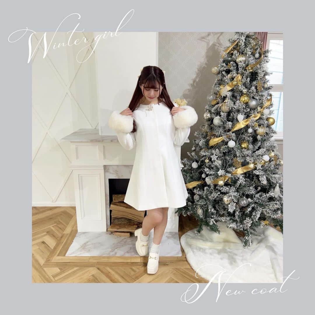 evelynのインスタグラム：「winter collection new coat🎄⋆* ㅤㅤㅤㅤㅤㅤㅤㅤㅤㅤㅤㅤㅤ #ビジューAラインコート ¥18,700 ㅤㅤㅤㅤㅤㅤㅤㅤㅤㅤㅤㅤㅤ #evelyn #エブリン」