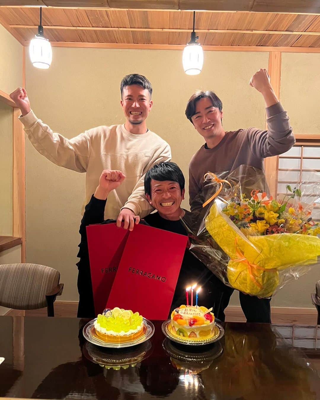 松田宣浩のインスタグラム：「最高の時間でした‼️和田先輩、千賀選手本当にありがとうございました‼️一緒に野球出来たこと、一生忘れません、幸せでした‼️」