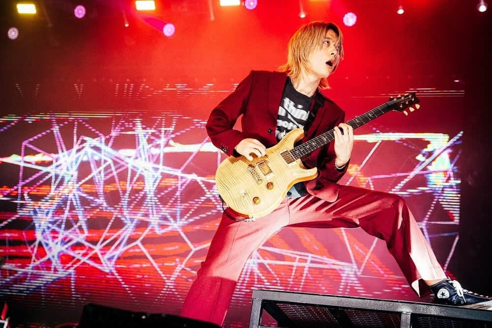 Toru さんのインスタグラム写真 - (Toru Instagram)「Thank you so much for the wonderful time🤩 上海day 1🔥🔥 📸 @ruihashimoto #oneokrock #luxurydisease」11月26日 10時14分 - toru_10969