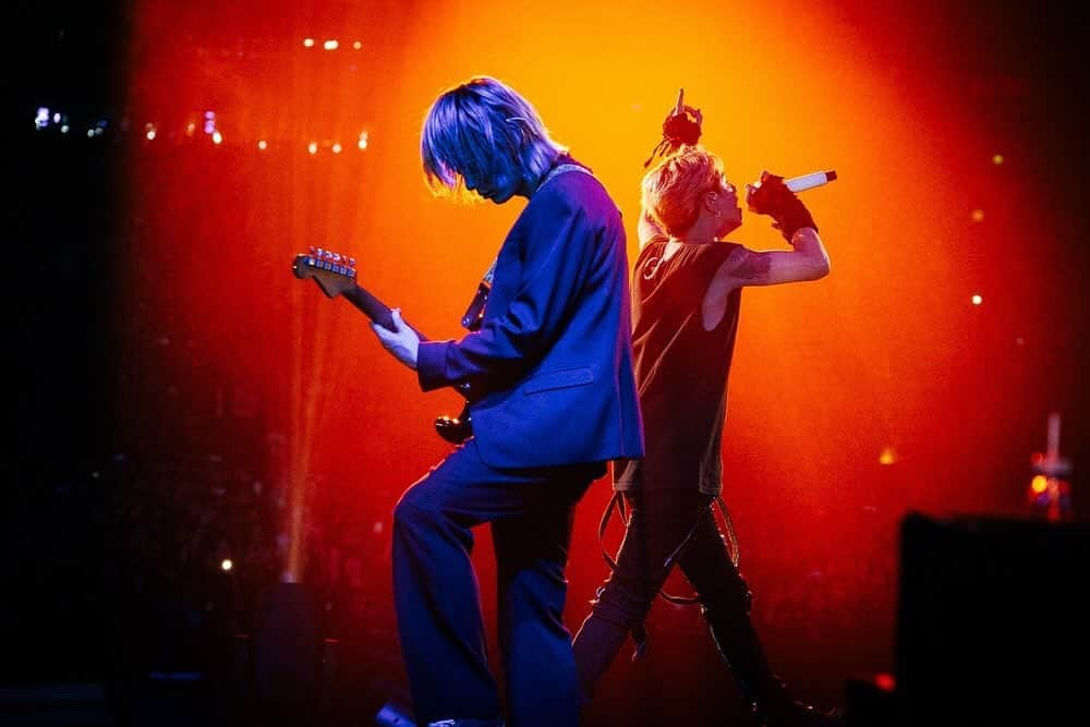 Toru さんのインスタグラム写真 - (Toru Instagram)「Thank you so much for the wonderful time🤩 上海day 1🔥🔥 📸 @ruihashimoto #oneokrock #luxurydisease」11月26日 10時14分 - toru_10969