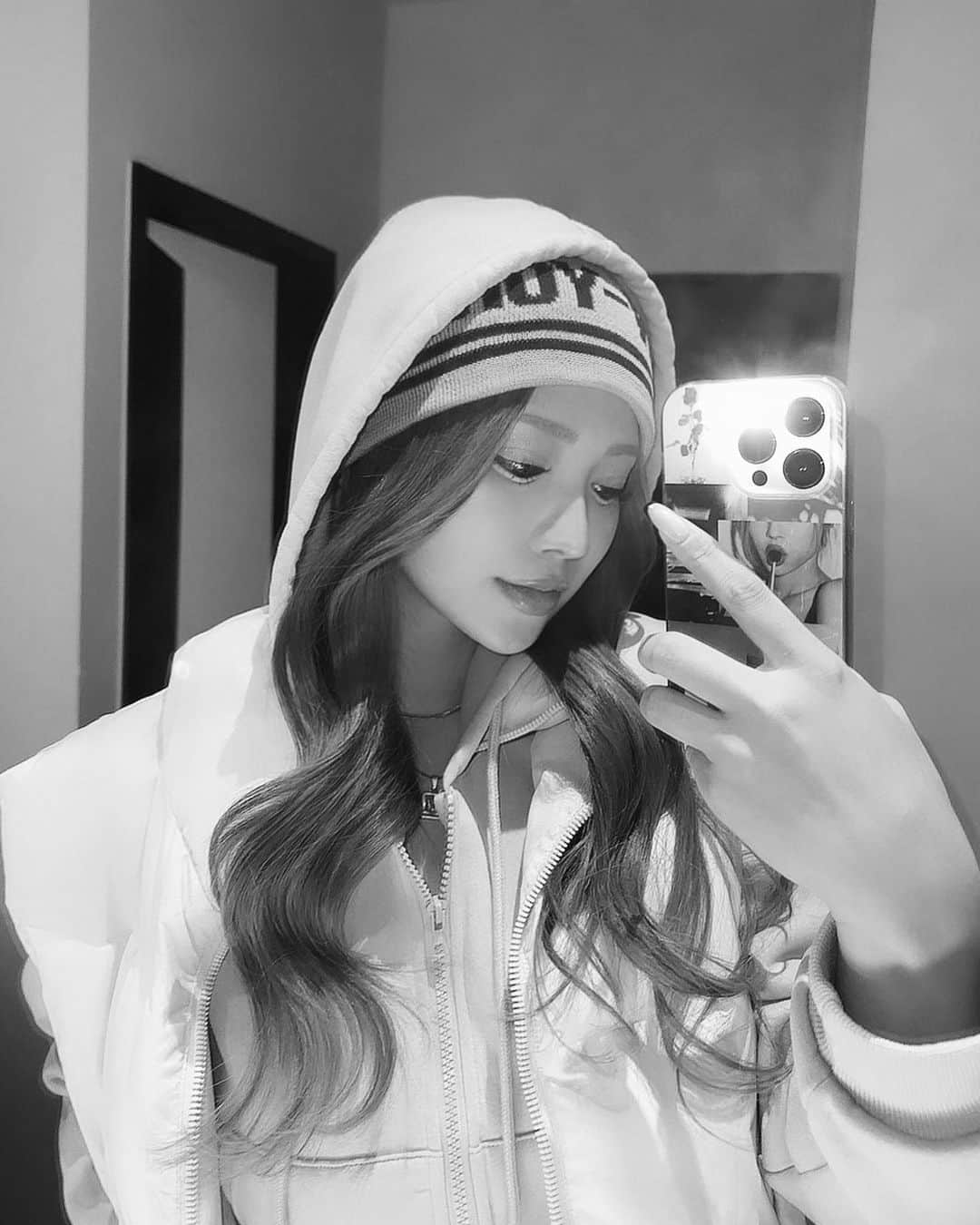 Ryonaさんのインスタグラム写真 - (RyonaInstagram)「. . beanie🤎  #mirrorselfie #mirrorphotо  #ootd #shein #makeup」11月26日 21時17分 - baby___xx12