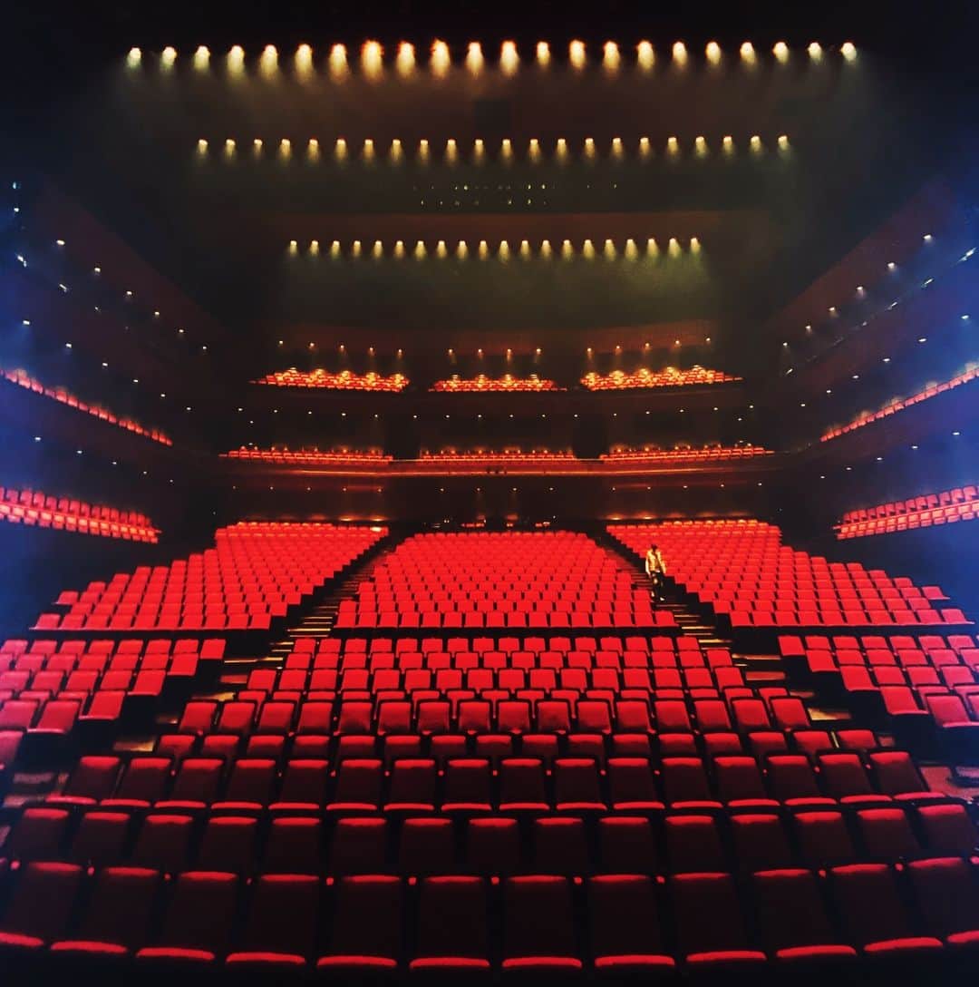 本間将人のインスタグラム：「ゴスペラーズ坂ツアー2023 “HERE & NOW” 京都公演でしたー！！楽しかったよーーー🕺🕺🕺🕺🕺 こんなに客席のみんなの声が聞こえるなんて、す、す、すごいよー！！！！！ ありがとうございました😊  #ヒアナウ #ゴスペラーズ」