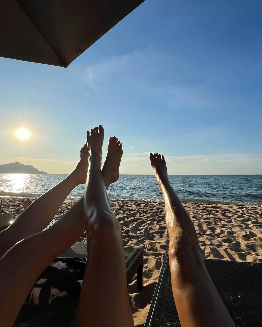 イプシー・キーラティさんのインスタグラム写真 - (イプシー・キーラティInstagram)「sunset moment :-)) 💙」11月26日 20時13分 - gypsykeerati