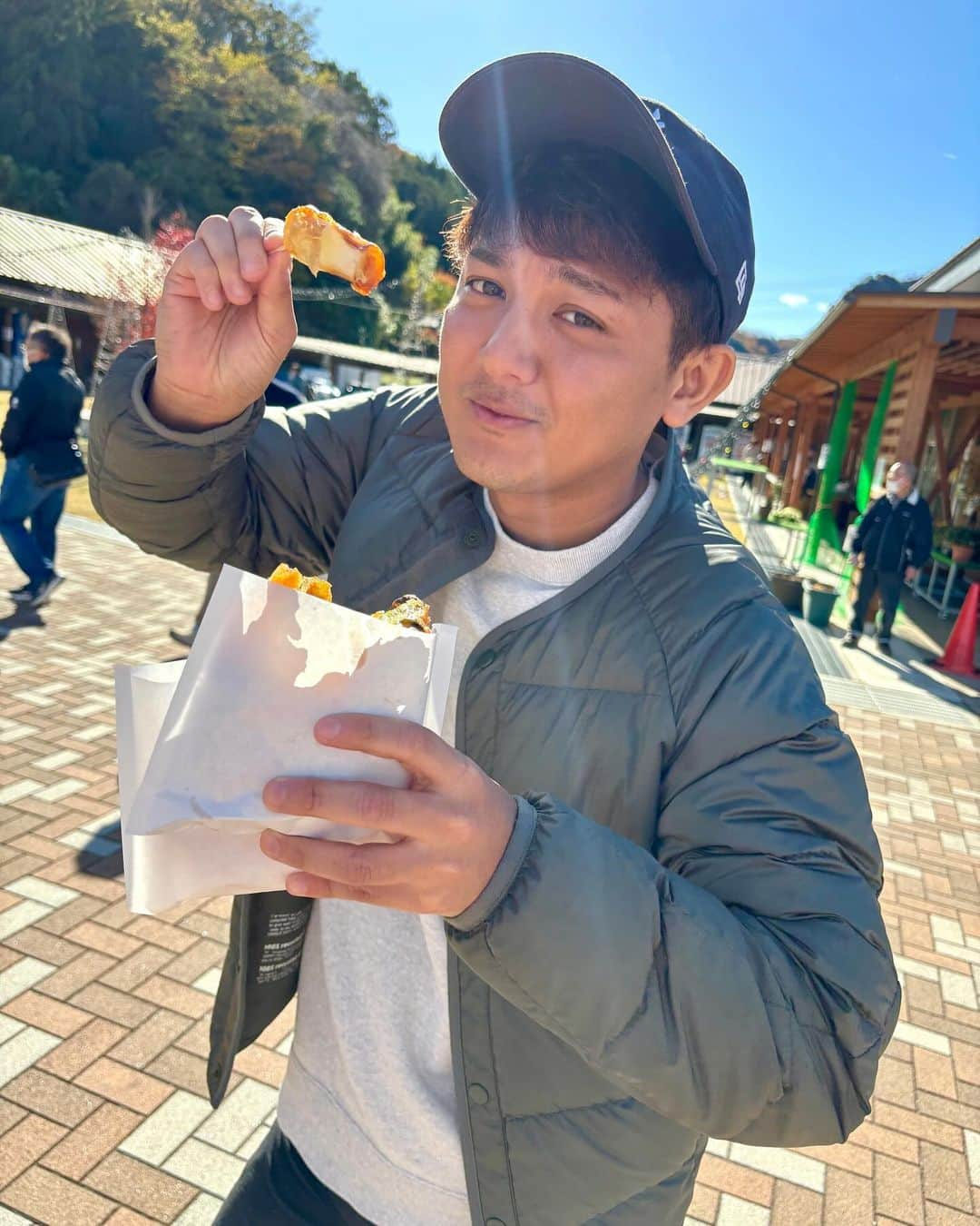 松山航大さんのインスタグラム写真 - (松山航大Instagram)「★ 迫る12月。 弾丸北関東男旅でリフレッシュ！ . #休日 #群馬県 #栃木県 #北関東 #関東 #旅 #旅行 #下仁田 #ネギ #唐揚げ #長野県 #長野 #nagano #長野放送 #アナウンサー #松山航大」11月26日 20時07分 - kodai_matsuyama