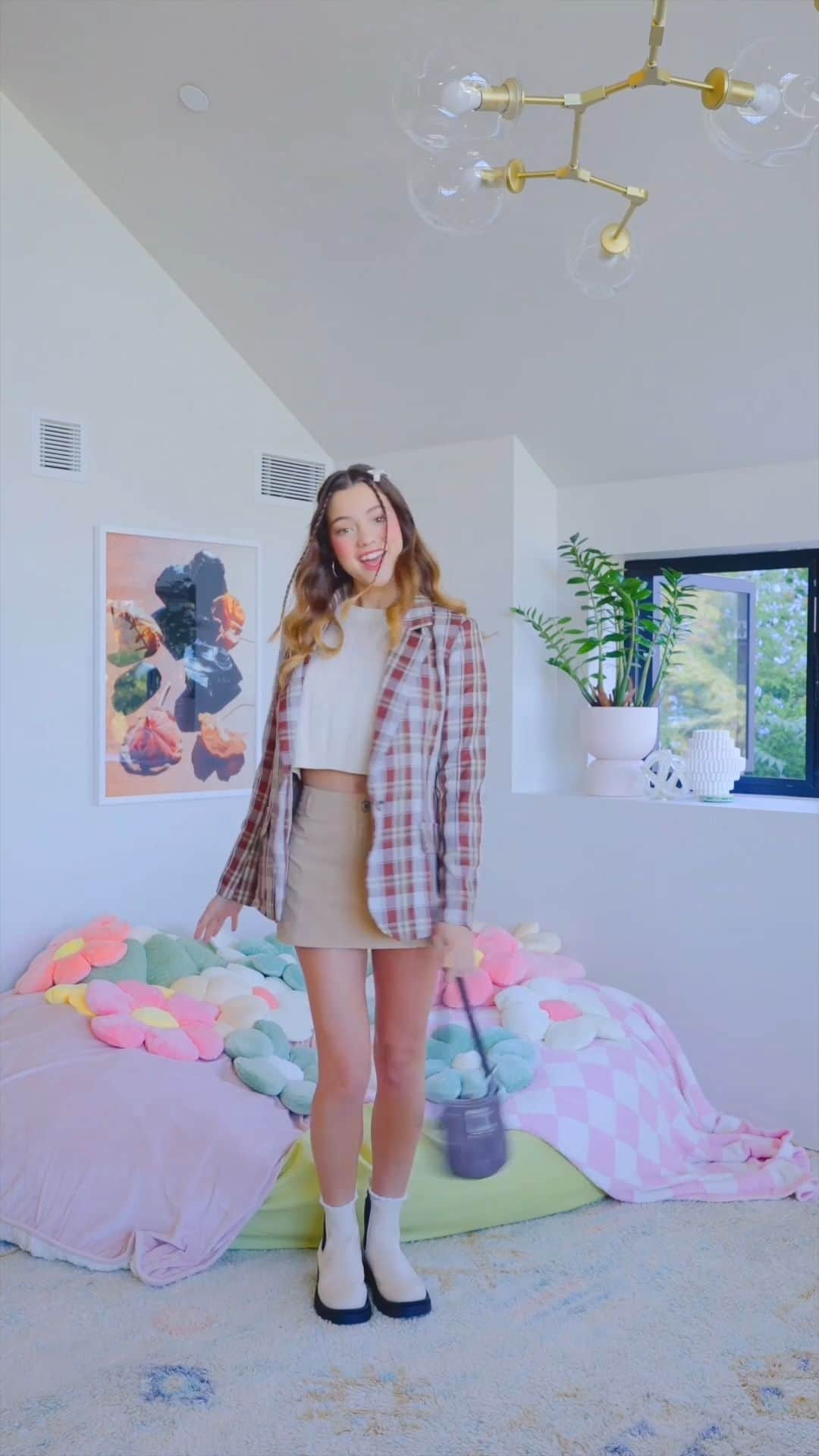 SHEINのインスタグラム：「Styles for the school sweetheart are just a click away with SHEIN Qutie.」
