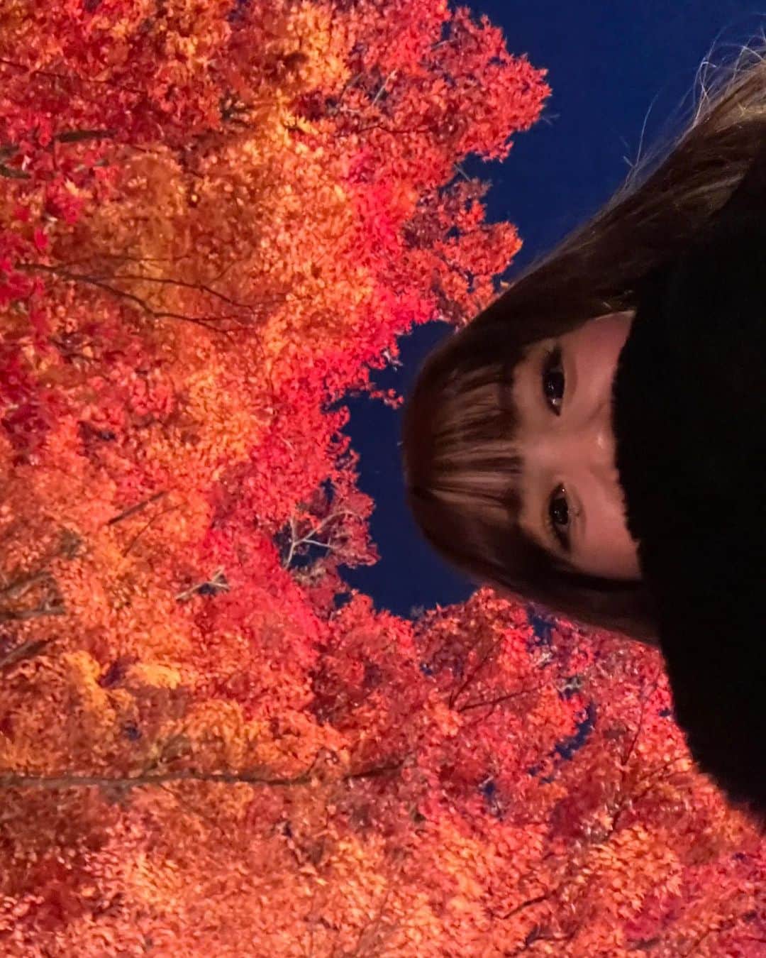 中嶋桃花さんのインスタグラム写真 - (中嶋桃花Instagram)「少し前に初山梨 この距離の富士山も初めて🗻  本当に綺麗で圧倒された 帰ってきたところなのにもう既に山梨行きたくなってます😌  紅葉もとっても綺麗だったからいっぱいお裾分け🍁」11月26日 20時32分 - momoka_nakajima