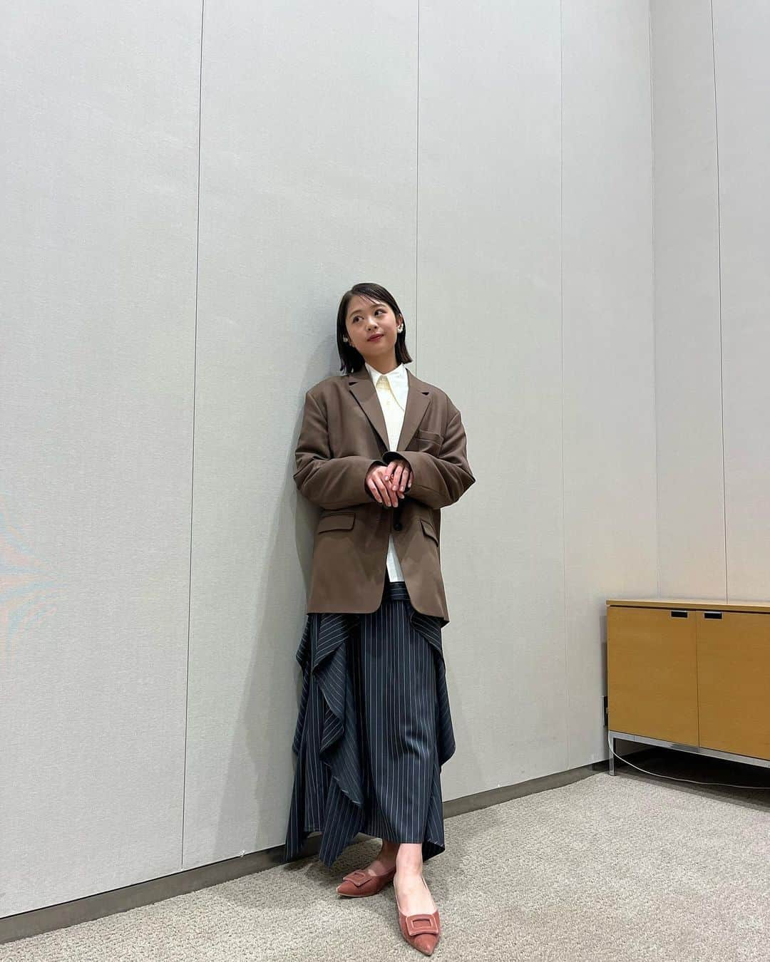 鈴原ゆりあさんのインスタグラム写真 - (鈴原ゆりあInstagram)「📝📝  東京都庁にて行われた『薬物乱用防止運動東京大会』に 音事協が制作した絶対零度のオアシスの出演者として 登壇させていただきました。  私自身も考えさせられる機会に参加させていただき光栄です。  エネルギッシュな高校生たちとお話ししたり、 周りの友人からの影響で注目していた お笑い芸人のぱーてぃーちゃんの皆さんともお話しでき 学びつつも楽しい時間でした。  Special Thanks @hinako_kawamura @_.hinako__」11月26日 20時40分 - suzuhara_yuria