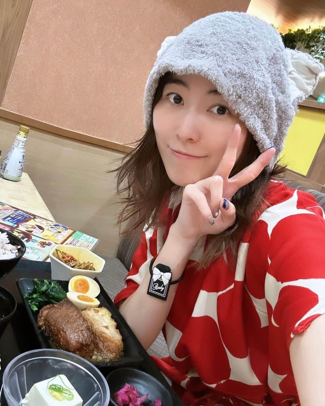 松井珠理奈のインスタグラム：「#いい風呂の日 ♨️NEWサウナハット🐈‍⬛ リコリコたきなちゃん推し💙  #サウナハット #今治  #今治タオル  #猫耳  #岩盤浴  #サウナ  #sauna  #名古屋  #nagoya  #サ活  #スーパー銭湯  #銭湯  #風呂の日  #ラクスパガーデン名古屋  #rikorisurikoiru  #リコリコ  #リコリスリコイル  #井ノ上たきな」