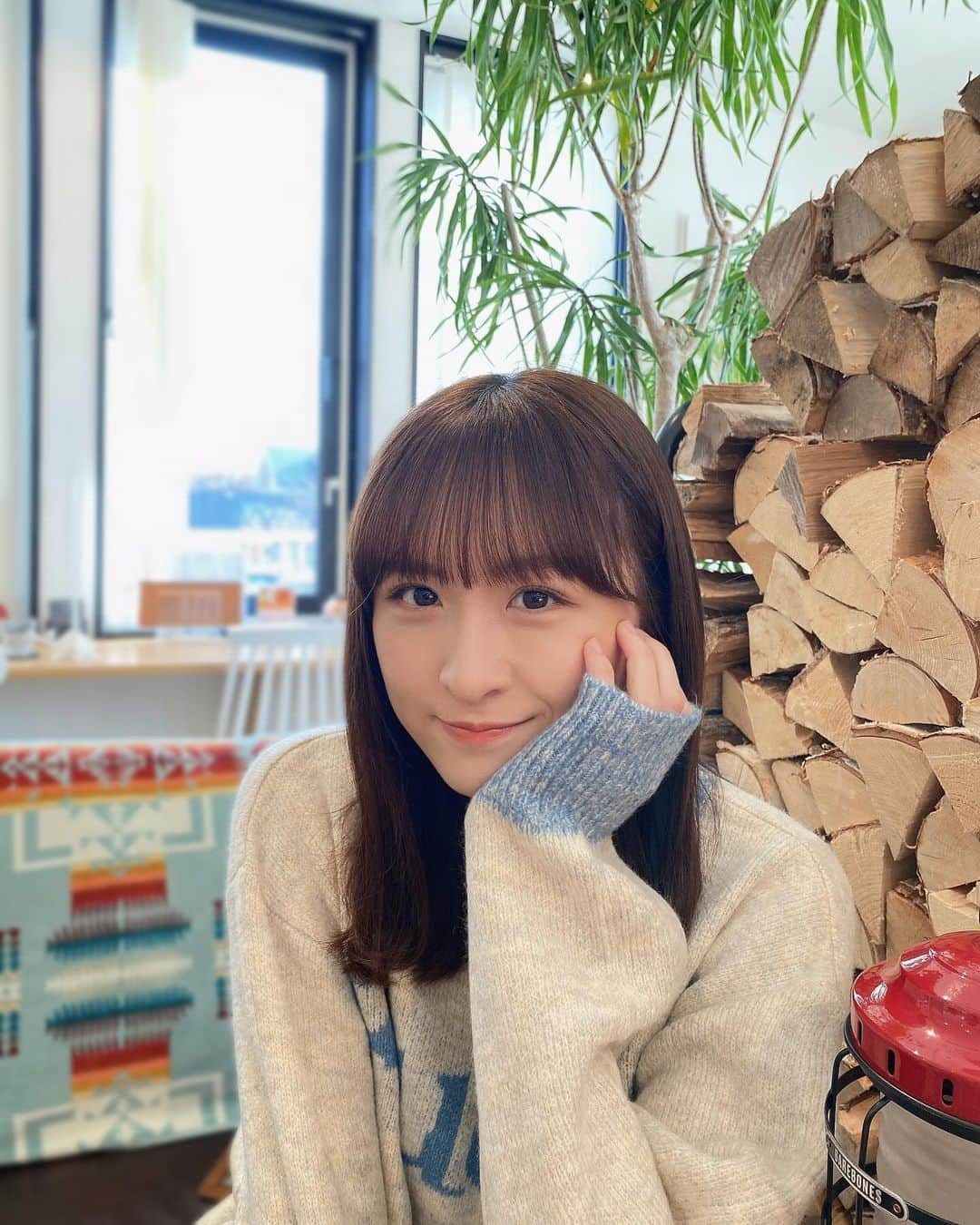 川本紗矢のインスタグラム：「❄️  寒くなって来ましたね😳 暖かくして過ごしましょ☺️🧣  Selamat malam☺️ Jepang sekarang dingin😳🧣」