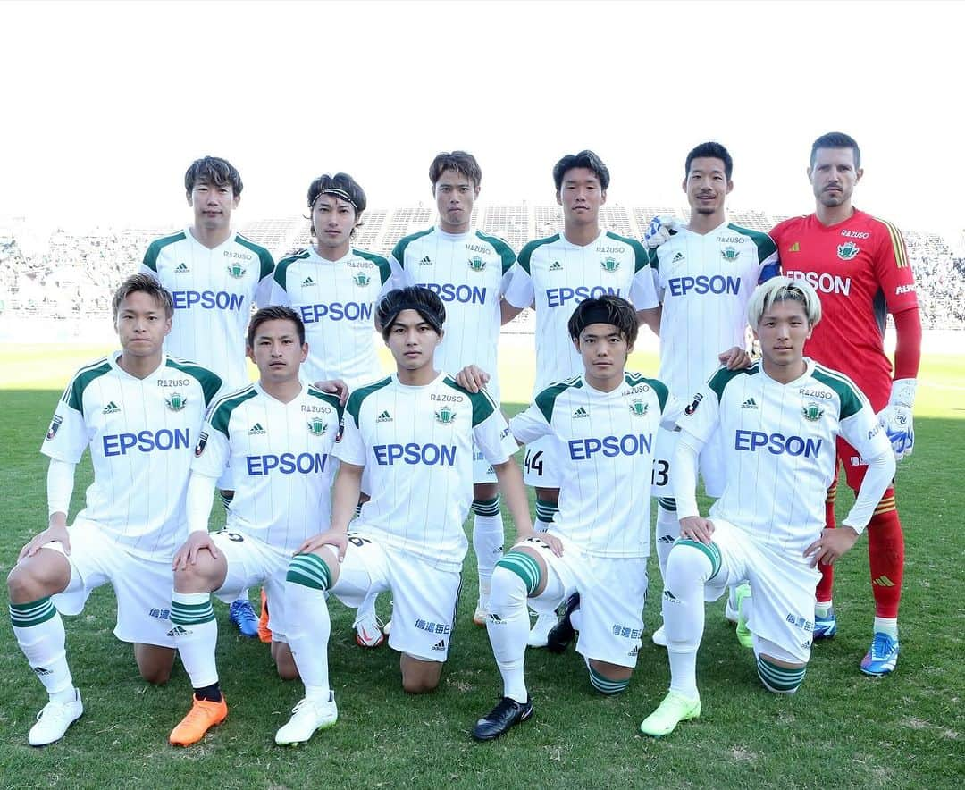 松本山雅FCさんのインスタグラム写真 - (松本山雅FCInstagram)「2023.11.26 Meiji Yasuda J3 League Matchweek 37 Sanuki 0-0  Matsumoto #松本山雅fc #matsumotoyamaga #yamaga #onesoul」11月26日 20時49分 - matsumoto.yamagafc