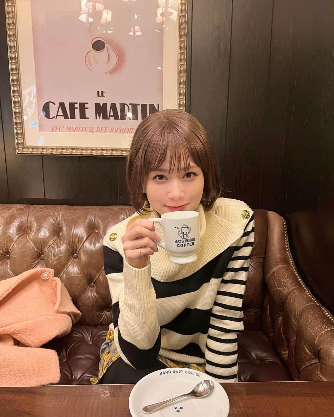 生見愛瑠のインスタグラム：「コーヒーは飲めないのでホットミルクを飲んでいます、。 飲めるようになりたいです、  今夜はセクシー田中さん6話放送です♡ 是非ご覧ください🌸」