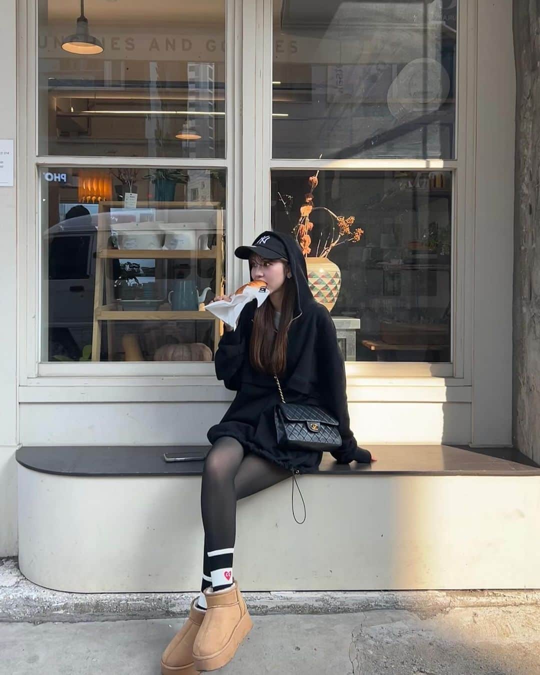 ひなのインスタグラム：「・ ・ 載せたいものがありすぎる🥲🩷🇰🇷笑」