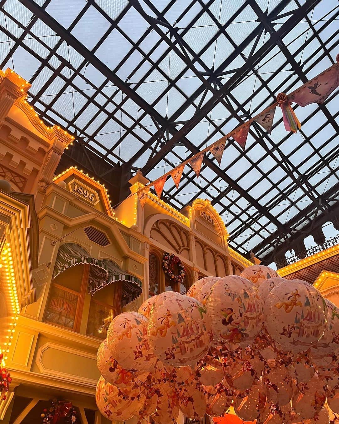 西野心桜さんのインスタグラム写真 - (西野心桜Instagram)「ディズニー思い出🏰🩷   #ディズニー  #ディズニーランド  #09  #jc  #jc2  #女子中学生」11月26日 21時07分 - o2_cocoro