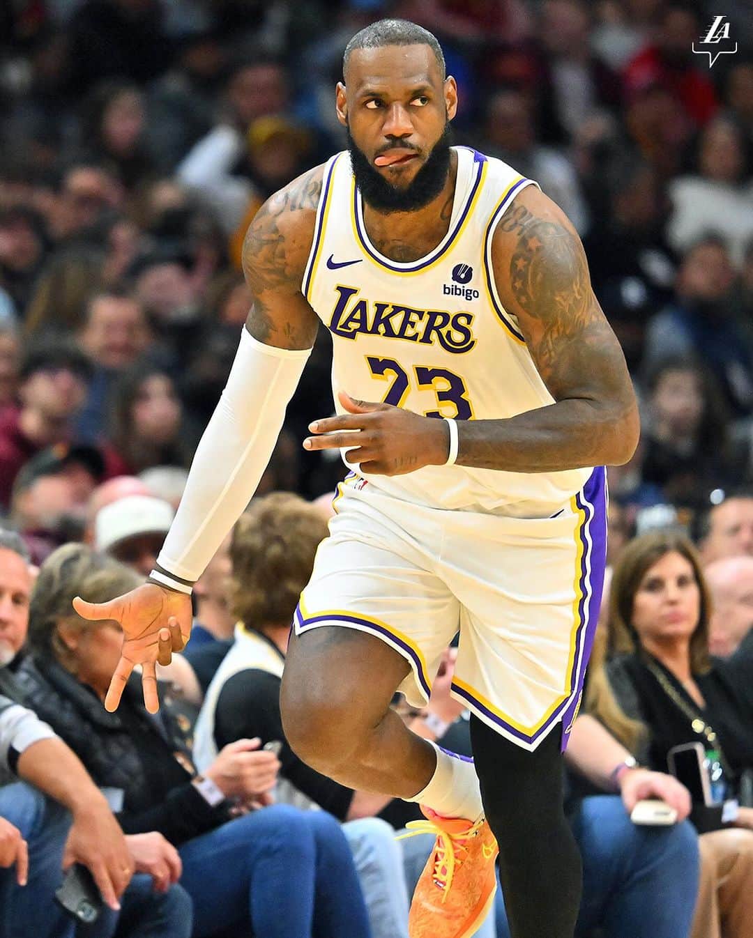 Los Angeles Lakersのインスタグラム：「W.」