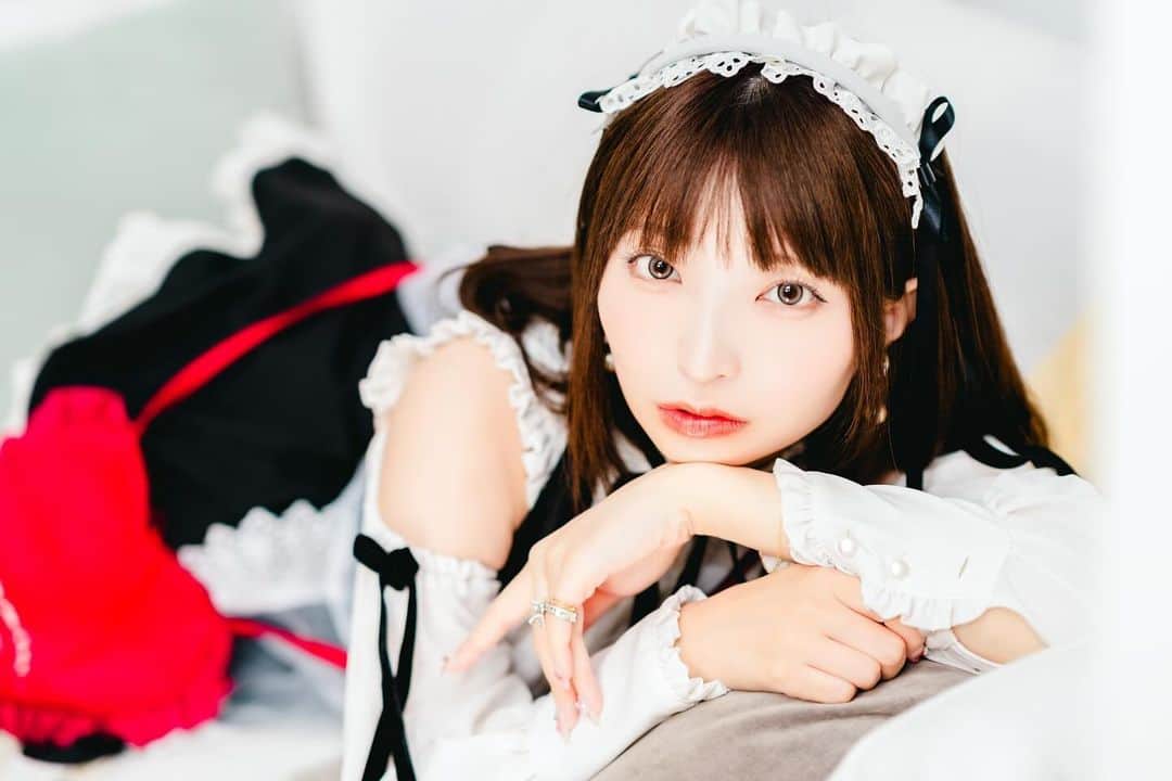 yuuのインスタグラム：「model: @ku0n_pu   #ポートレート #portrait #portraits #ポートレート部 #ポートレート女子 #photogirl #beautifulgirls #ポトレ撮影隊 #portrait_page #cutegirl #kawaiigirl #kawaii #cosplayer #cosplaygirl #コスプレイヤー #コスプレ  #코스프레 #角色扮演 #角色扮演 #メイド #メイド服 #maidcosplay」