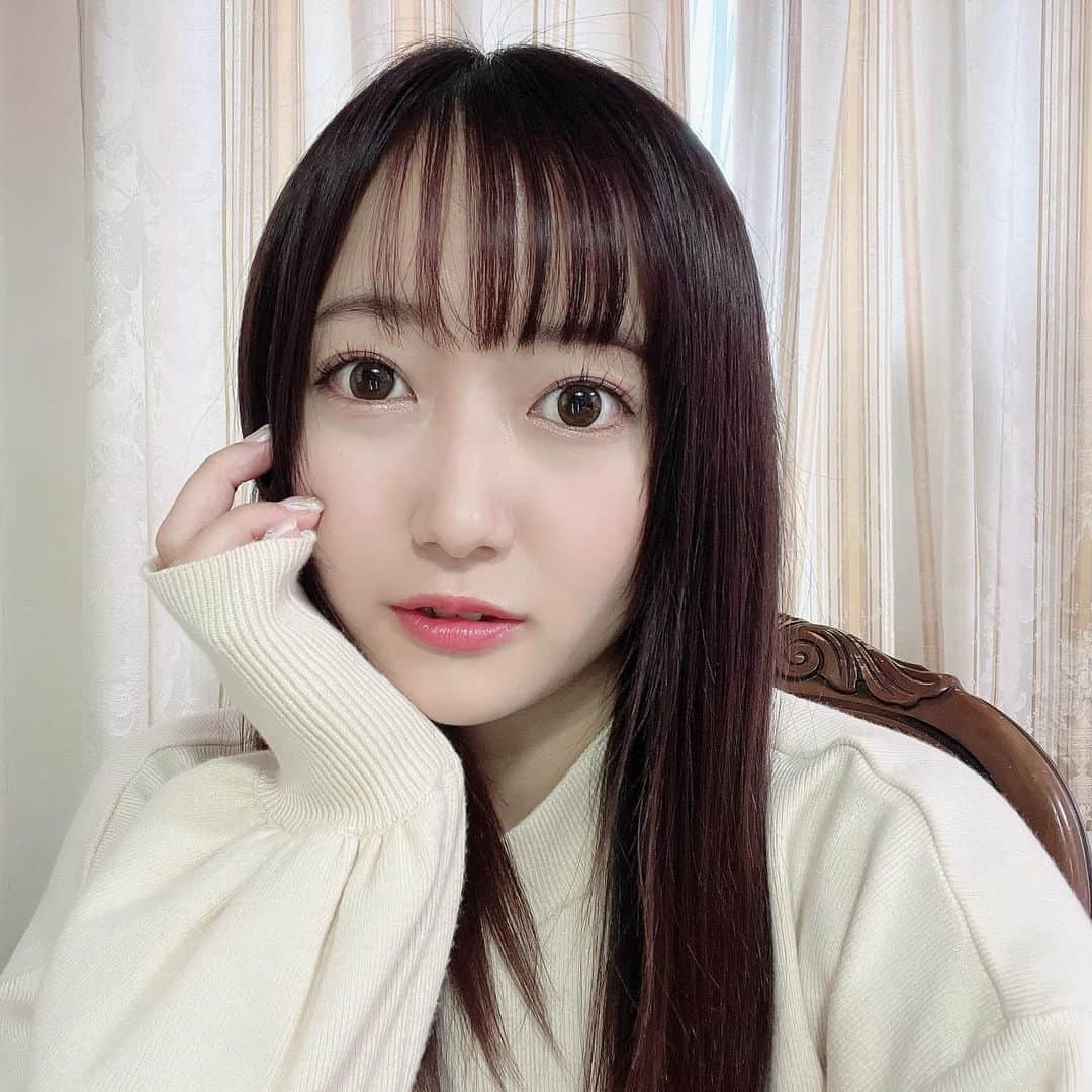 山下夏生さんのインスタグラム写真 - (山下夏生Instagram)「顔が浮腫がちなのを必死に誤魔化しながら自撮り祭りしてみました( ¨̮⋆)」11月26日 14時36分 - 0719nacho