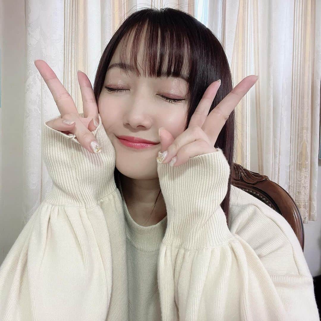 山下夏生さんのインスタグラム写真 - (山下夏生Instagram)「顔が浮腫がちなのを必死に誤魔化しながら自撮り祭りしてみました( ¨̮⋆)」11月26日 14時36分 - 0719nacho