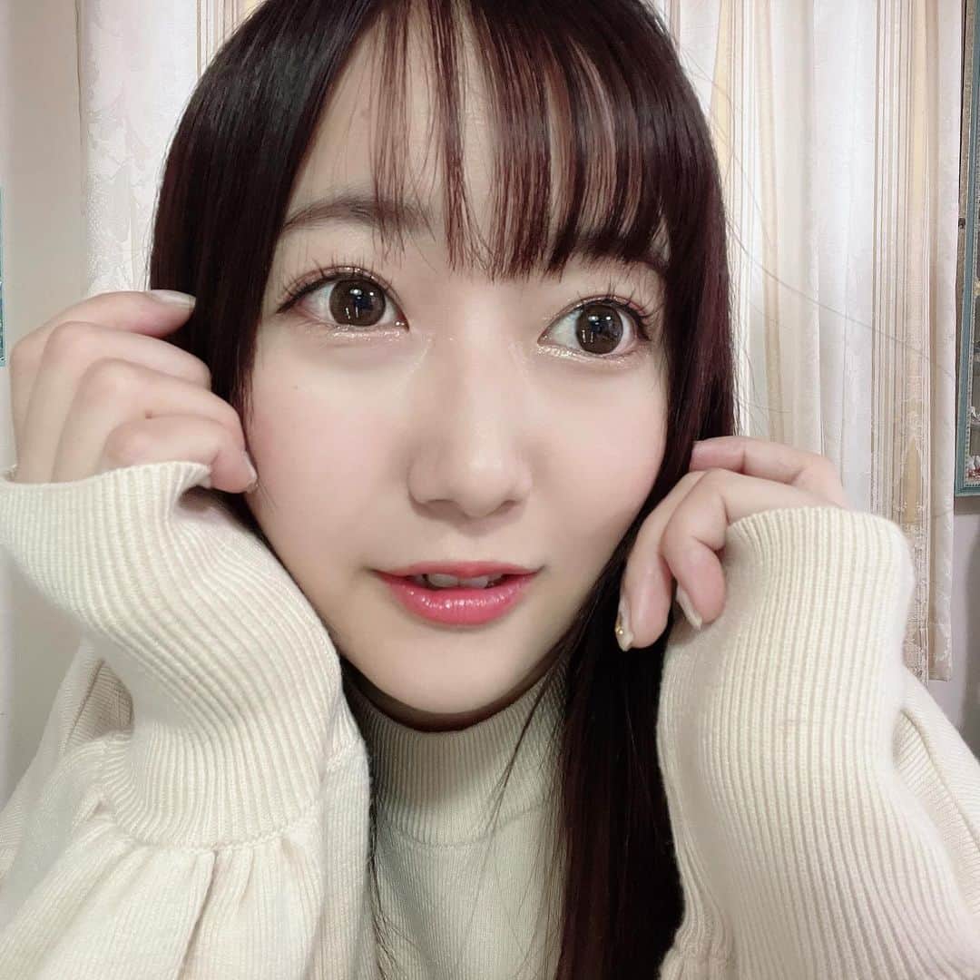 山下夏生さんのインスタグラム写真 - (山下夏生Instagram)「顔が浮腫がちなのを必死に誤魔化しながら自撮り祭りしてみました( ¨̮⋆)」11月26日 14時36分 - 0719nacho