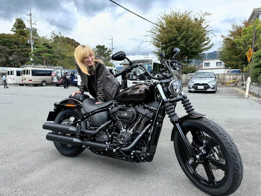 永野芽郁さんのインスタグラム写真 - (永野芽郁Instagram)「・ ななななんと…！ 念願のHarley-Davidsonが私の相棒に💃 こりゃ嬉しい、どこ行こう！💃 #streetbob114」11月26日 14時39分 - mei_nagano0924official