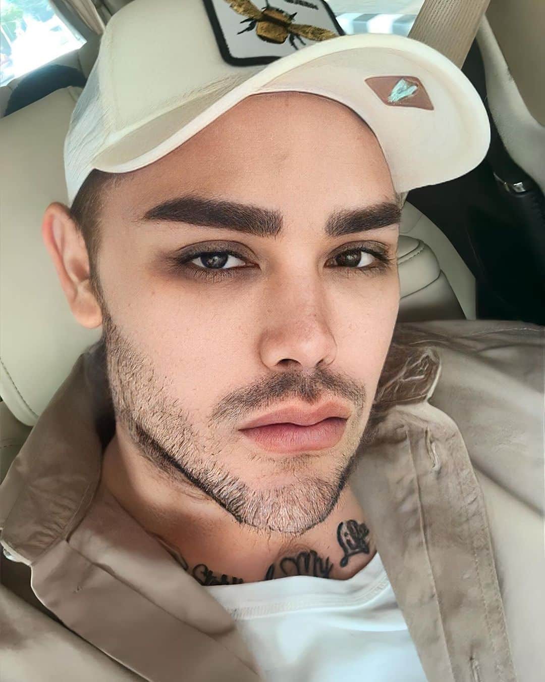 Ivan Gunawanのインスタグラム：「Sunday  vibe ❤️」