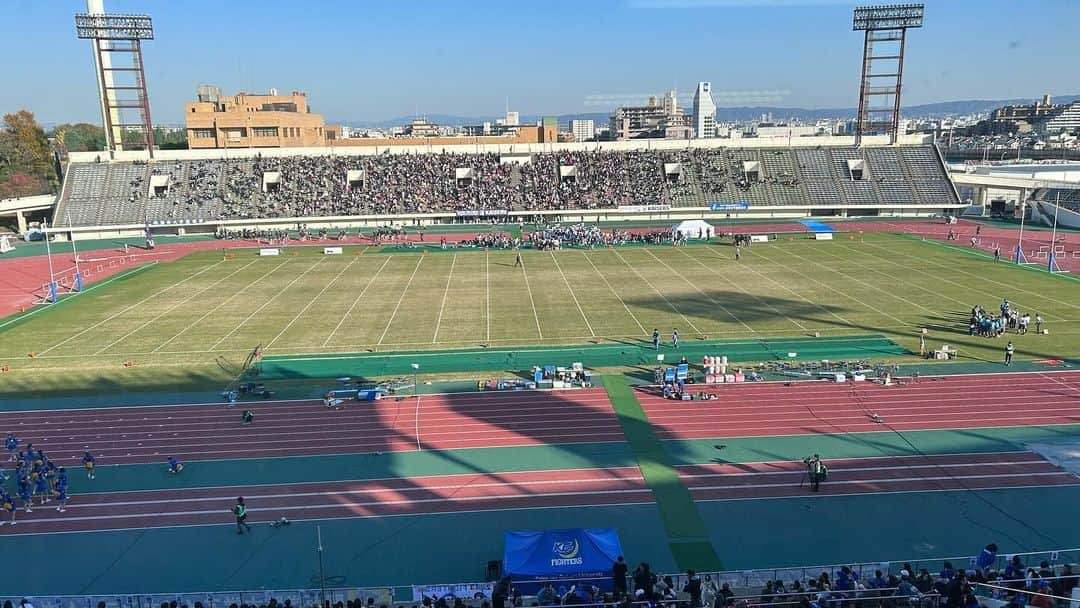 牧野誠三さんのインスタグラム写真 - (牧野誠三Instagram)「関西学院大学対関西大学は前半終了 FG2本の関西学院大学 6-0関西大学 後半は！ #ytvアナウンサー #読売テレビ #立田アナ #関西学生アメリカンフットボール」11月26日 15時02分 - makino_seizo_freeter