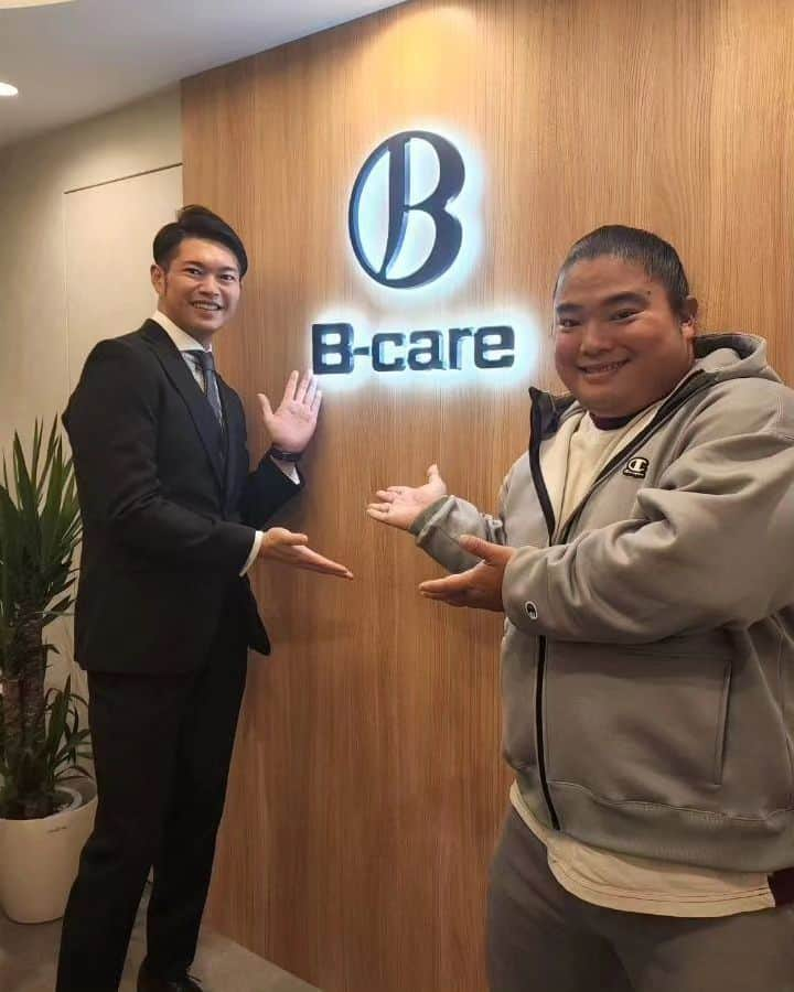 富栄ドラムのインスタグラム：「今日はカラダのケアをしてきました💆‍♀️✨  【姿勢改善はB-care麻布十番】 スポーツ選手のパフォーマンスUPにも、ダイエット、運動、歪みや痛みの改善全てにおいて、まずは姿勢が整った状態を作ることが大切！ との事、オススメです～🙆☀️ #富栄ドラム」