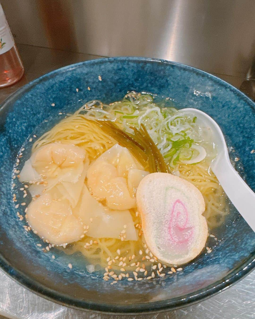 木高イサミのインスタグラム：「名古屋来て、函館ラーメン食べる。うまい。 #函館らーめん醐りょう」