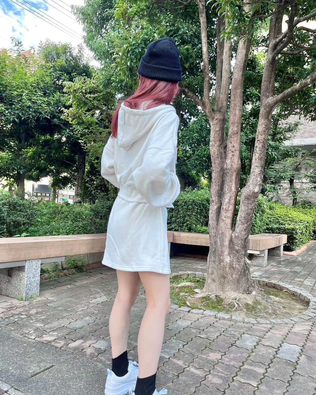 ちーちゃんさんのインスタグラム写真 - (ちーちゃんInstagram)「🧢  かなり前に撮ったから 髪の毛赤い🍇  セットアップらくちん✌︎  #低身長コーデ#低身長女子#低身長ファッション#骨格ウェーブ#骨格ウェーブコーデ#150cm#150cmコーデ#おちびコーデ#おちびの輪#プチプラファッション#プチプラコーデ#プチプラ通販#プチプラ部#グレイル購入品#グレイル#グレイルコーデ#grl購入品#grl#grlコーデ#キャップ女子#セットアップコーデ#キャップコーデ#プーマスニーカー」11月26日 21時29分 - ___c.chan__