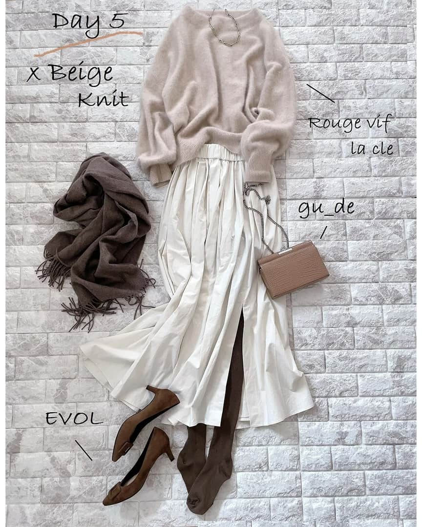 Marisolさんのインスタグラム写真 - (MarisolInstagram)「季節感を盛り上げてくれる、大活躍の「白」 #40代おしゃれコスパ論  ファッションブロガーAkaneさんが大人が素敵に映える冬の「白」をご紹介！ 「『バビロン』でみつけたスカートは、美しく広がるボリュームフレアがドラマティックなシルエットを作り出すデザイン。コーデを華やかに仕上げてくれるので、年末に向けたイベントにも最適なアイテムなんです★」  👉画像をスワイプしてAkaneさんのコーデをチェック！  アイテム詳細やコーデなど、 詳しくはMarisolの連載「40代おしゃれコスパ論」をチェック！ プロフィールからサイトにとべます @marisolmagazine  #marisolmagazine　#マリソル　#アラフォーコーデ　#40代コーデ　#40代ファッション　#アラフォーファッショ　#冬トレンド　#冬コーデ　#冬ファッション　#fashion　#ootd　#おしゃれプロ　#おしゃれコスパ論　#ホワイトコーデ 　#着回しコーデ　#babylone」11月26日 21時30分 - marisolmagazine
