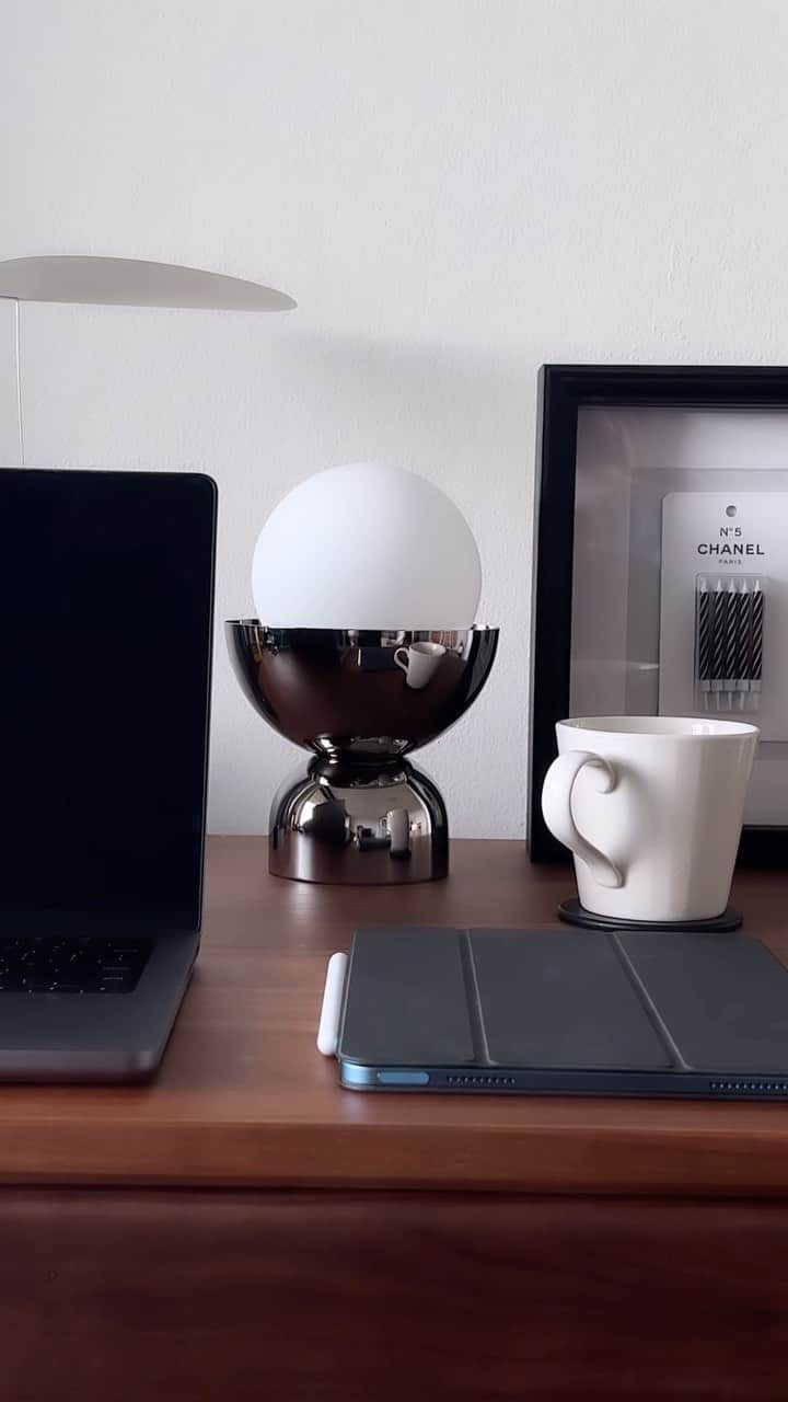 Christoffer Chengのインスタグラム：「Such a cool piece that brings the perfect ambient lighting to your home and looks soooo cute! You can change in any kind of bulb you like 💙 @ikea_australia」