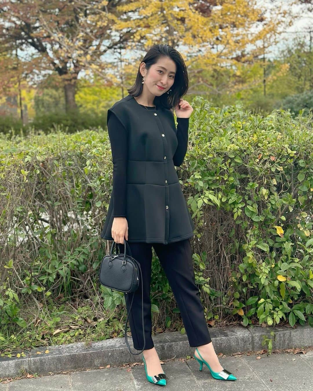 木本史子さんのインスタグラム写真 - (木本史子Instagram)「⁡ ⁡ ⁡ ちょっと前の🥰 ⁡ ⁡ My fashion♥️♥️♥️ ⁡ ⁡ @fleuraccesories  ⁡ ⁡ ⁡ ⁡ ⁡ ⁡ ⁡ ⁡ ⁡ ⁡ ⁡ ⁡ #coordinate #コーディネート  #outfit #fashion #fashionista  #ママ #ママコーデ #ファッション #京都 #kyoto #2児ママ #5歳児ママ #12歳児ママ #セルジオロッシ #ルシェルブルー ⁡」11月26日 16時19分 - chikakokimoto