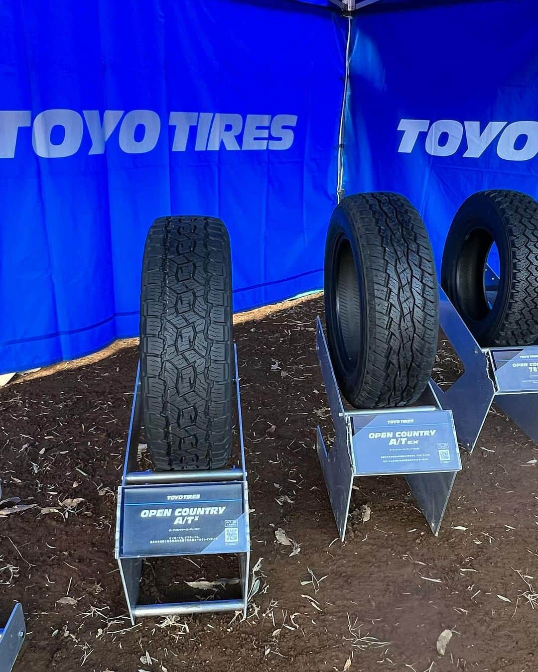 竹岡圭さんのインスタグラム写真 - (竹岡圭Instagram)「ベストカー✖️SUBARU✖️TOYO TIRESコラボイベントOPEN COUNTRY体感試走会にお越しいただいた皆さま😆ありがとうございましたー❣️  オフロードはやっぱり楽しい💓ワクワクいっぱい💖  皆さまがTOYO TIRESの安心感と、スバル車の安定感と、ベストカーの面白さを感じていただいて、楽しかった〜‼️と思っていただけてるといいなー💓  BAJA1000から一昨日帰ってきたという能戸知徳選手も、時差ボケの中デモランしてくださってました😊 なんとBAJA1000では51時間寝ずに走ってたんだそうな😅  #トーヨータイヤ #TOYOTIRES #オープンカントリー #OPENCOUNTRY  #ベストカー #SUBARU #能戸知徳　#竹岡圭 #JAOS #BAJA1000 #オプカン #オプカン女子」11月26日 16時41分 - kei_takeoka