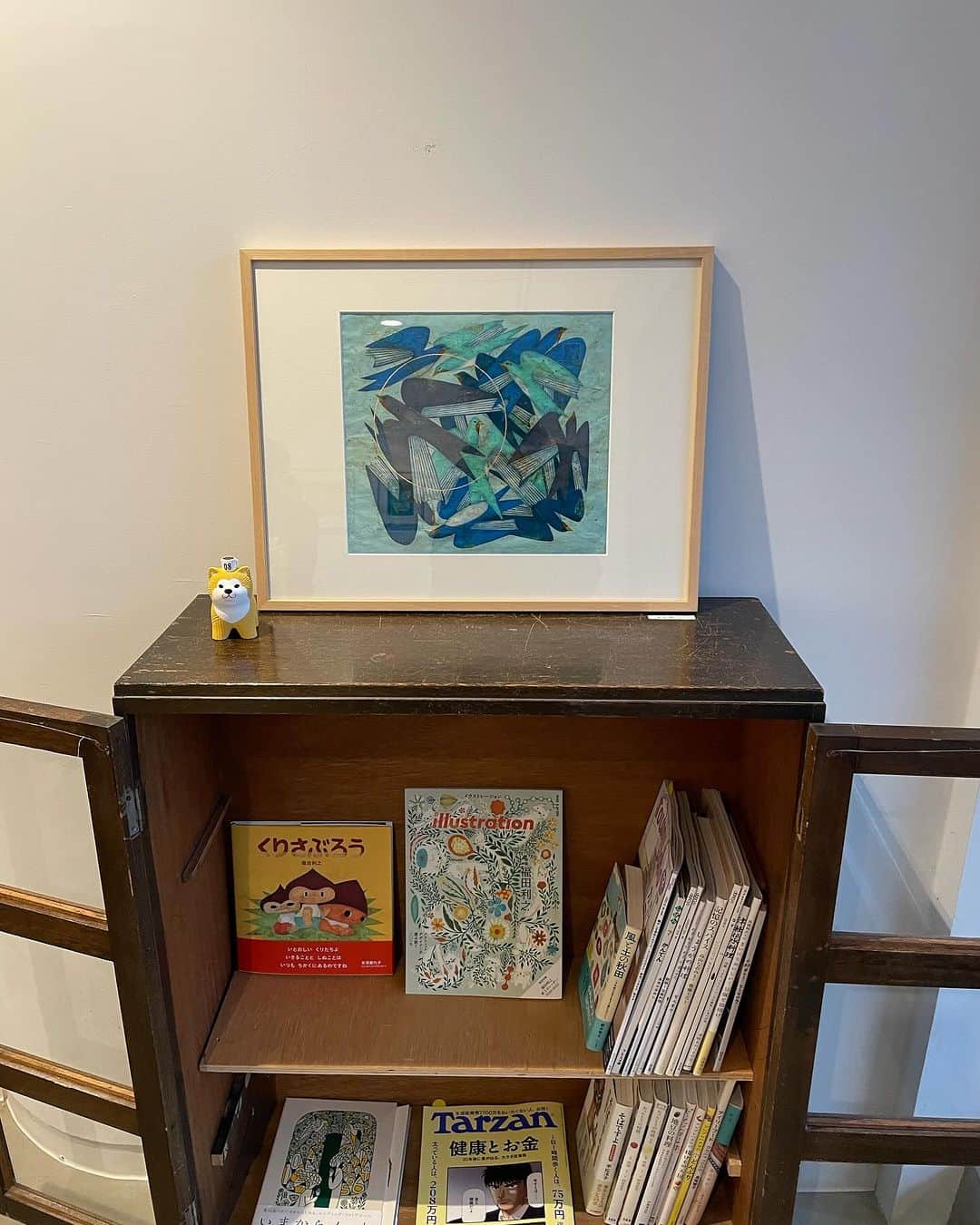 福田利之さんのインスタグラム写真 - (福田利之Instagram)「冬のおくりもの展 、25日までの３日間、スタンプラリーの景品のサイン入りカードが間に合わず、お渡しできなかった方が多くいらっしゃいます。 サイン入りのものと交換をさせていただきたいので、豆腐百景・文化創造館店まで来ていただくか、ご来店が難しい方につきましては、個別に発送させていただきます。 大変お手数をおかけしますが、豆腐百景のインスタへDMをいただくかTEL 090-2987-8982までご連絡ください。 こちらの不備によるもので大変申し訳ありませんでした。 https://instagram.com/tofu.100kei?igshid=YTQwZjQ0NmI0OA==」11月26日 17時08分 - tofu4cyome