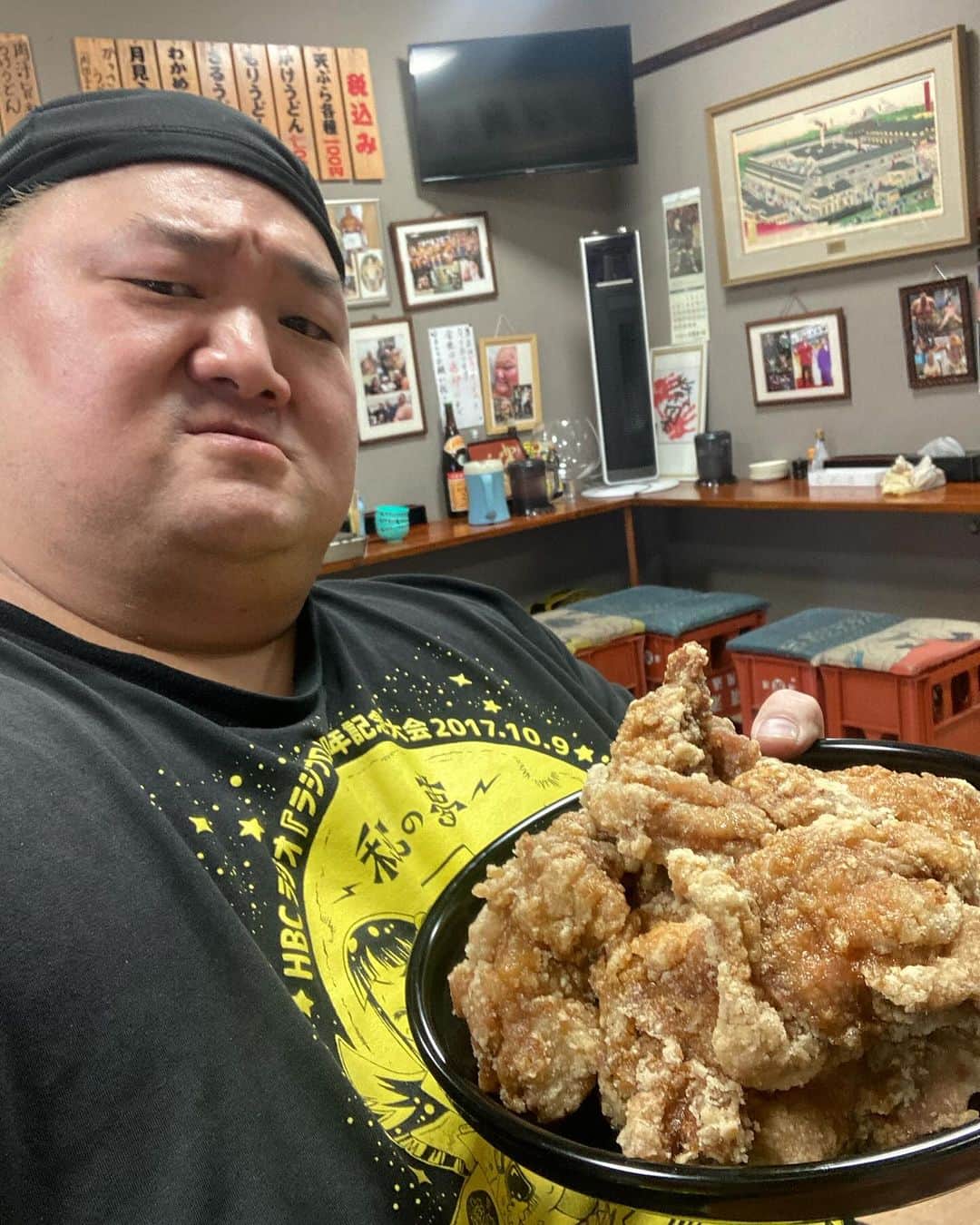 浜亮太のインスタグラム：「前橋【どすこいうどん浜ちゃん】に御来店頂き有り難うございました！ 11/27(月)は！  昼11:30〜14:00 夜18:00〜21:00 (うどんがなくなり次第終了)  宜しくお願い致します🤲  #浜亮太  #前橋  #どすこいうどん浜ちゃん  #手打ちうどん」