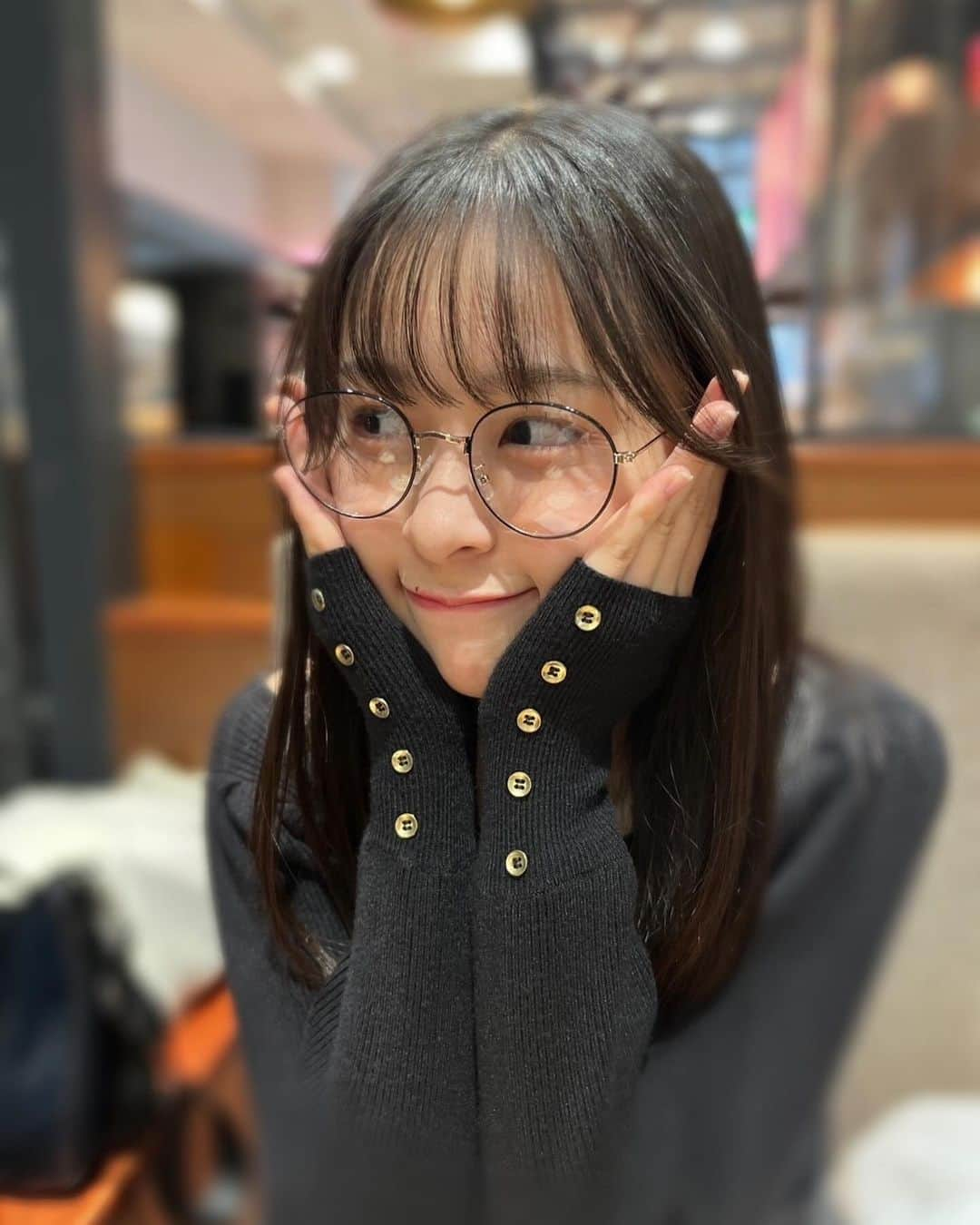 村山千夏さんのインスタグラム写真 - (村山千夏Instagram)「こんばんは。 メガネ女子〜  Good evening. Glasses girl〜。  #jk#ljk#jk3#jkブランド #高校生#高3#18歳#18yearsold#fyp#foryoupage#japan #japangirl」11月26日 17時21分 - chinatsu___mura