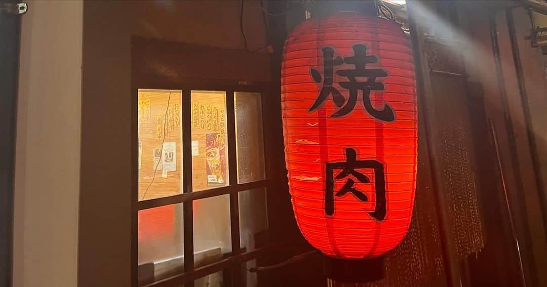 千原ジュニアさんのインスタグラム写真 - (千原ジュニアInstagram)「三人で行って来ました。 めちゃくちゃ美味しかったー。 ありがとうございます。  #千原ジュニアの愛知あたりまえワールド  #蜜蜂 #大久保佳代子  #須田亜香里」11月26日 17時22分 - chihara_jr
