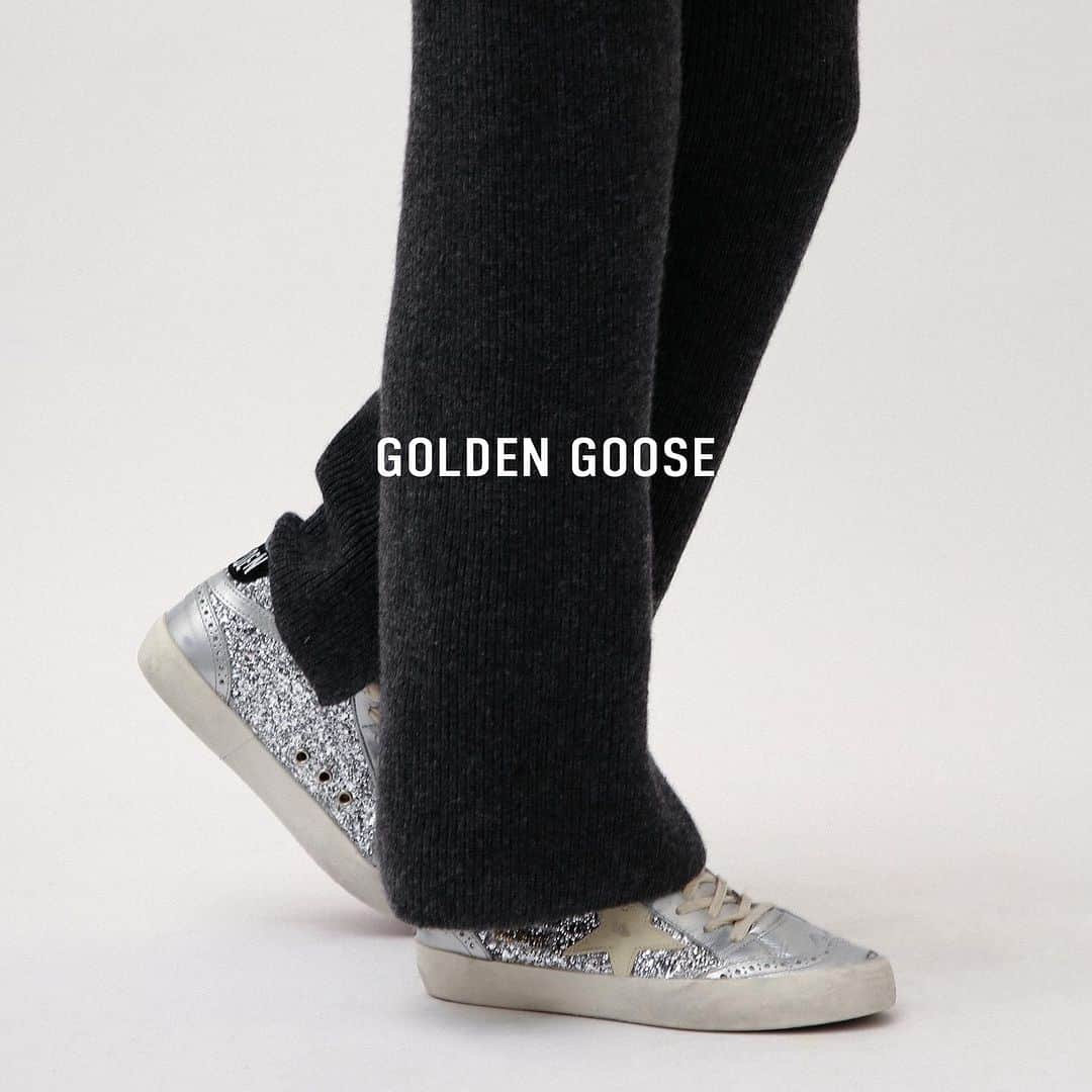 ドゥーズィエムクラスのインスタグラム：「IT SHOES  @goldengoose   GOLDEN GOOSE 23093510001830 ¥91,300 (IN TAX)  #deuxiemeclasse  #ドゥーズイエムクラス  #goldengoose」
