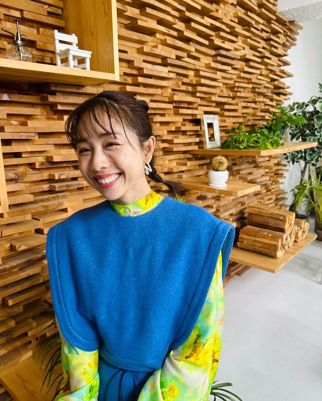 鈴木あきえのインスタグラム：「NHKEテレ『すくすく子育て』オンラインイベント☺︎  参加してくださった方々ありがとうございました😊💚  北海道から石垣島まで、 全国各地のパパママさんと 近い距離で同じ時間を過ごすことができて、 とっても楽しかったです☺️🧡  何はともあれ“保湿”✨  我が家は できてないこともいくつかあったので、 子供のアレルギー対策のためにも ちゃんとしたいなと改めて😌  私自身も乾燥問題深刻なので 保湿にもっと力をいれよう🙌🏻  てなわけで 今日もパックをしてから寝よう😌  明日からまた1週間♡ 体調気をつけて頑張りましょうねっ😊🩷」