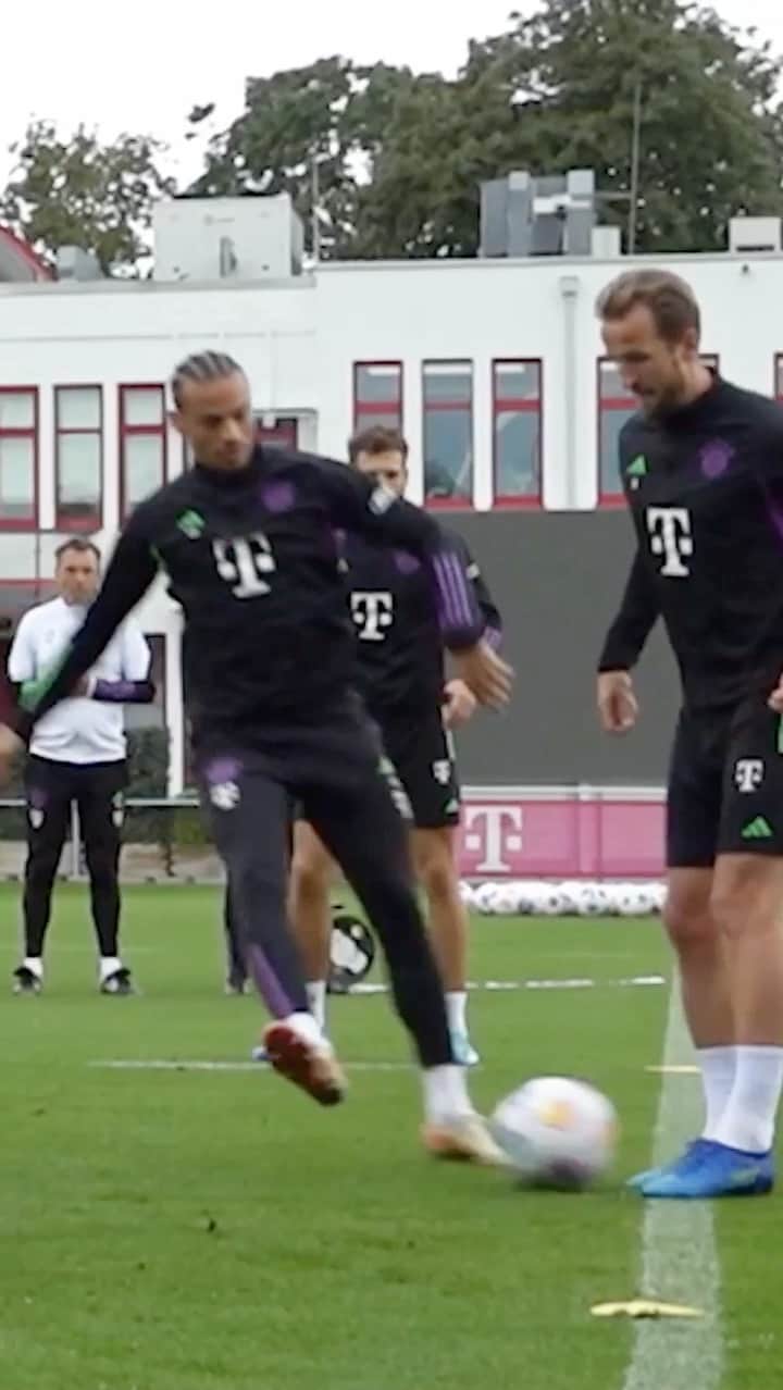 ブンデスリーガのインスタグラム：「Even in training @HarryKane is deadly! 🥜 💀  #Bundesliga | @FCBayern」