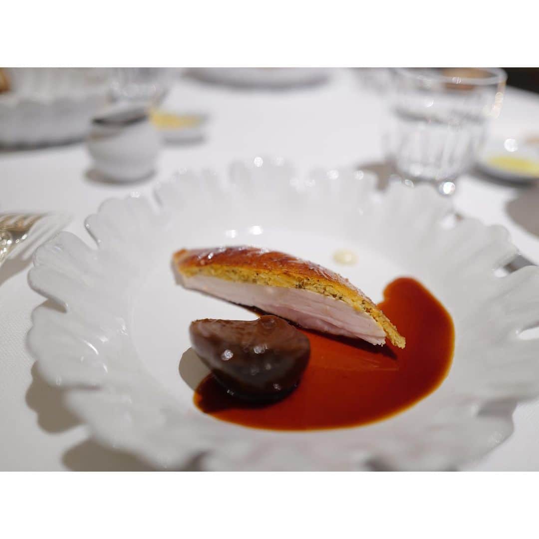 石井美保さんのインスタグラム写真 - (石井美保Instagram)「ESPADON  お皿全てがアスティエでした。 #mihoishii_paris」11月26日 18時06分 - miho_ishii